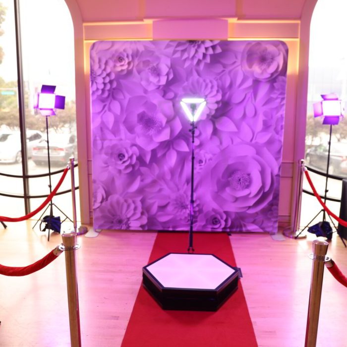 360-spinner-photobooth-rental-3758539
